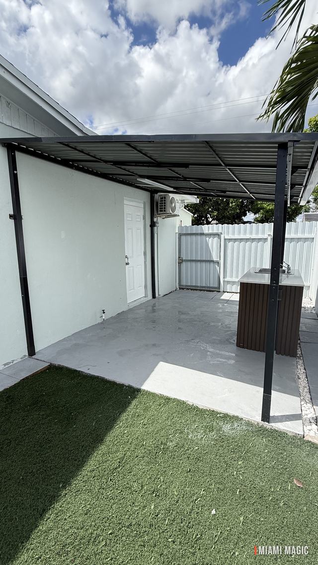 Efficiency for rent, South Miami Heights